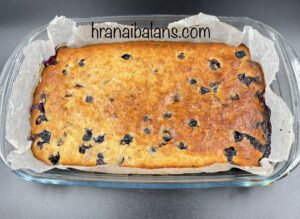 Вкусен и бърз сладкиш с плодове